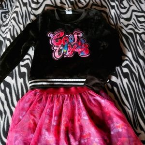 Girl's Trolls outfit